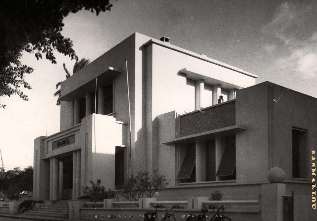 Rivoli 01-.Hotel de Ville- Collection Monneret.jpg